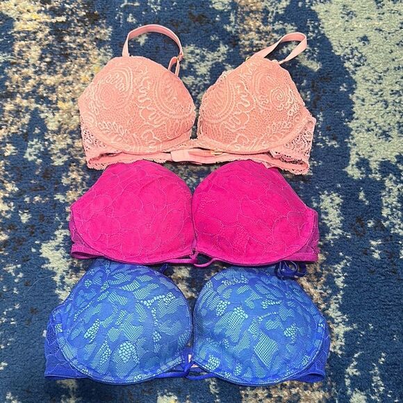 Victoria’s Secret Push Up Bras (3) 34C - Picture 1 of 8